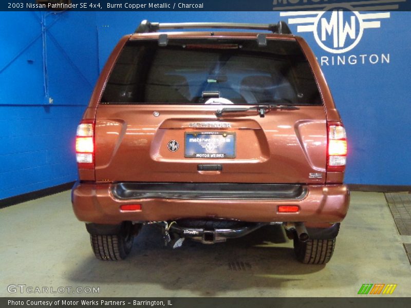 Burnt Copper Metallic / Charcoal 2003 Nissan Pathfinder SE 4x4