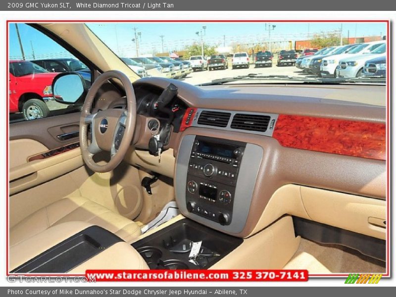 White Diamond Tricoat / Light Tan 2009 GMC Yukon SLT
