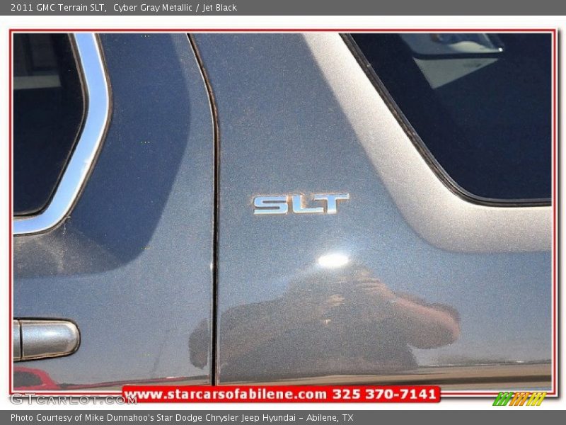 Cyber Gray Metallic / Jet Black 2011 GMC Terrain SLT