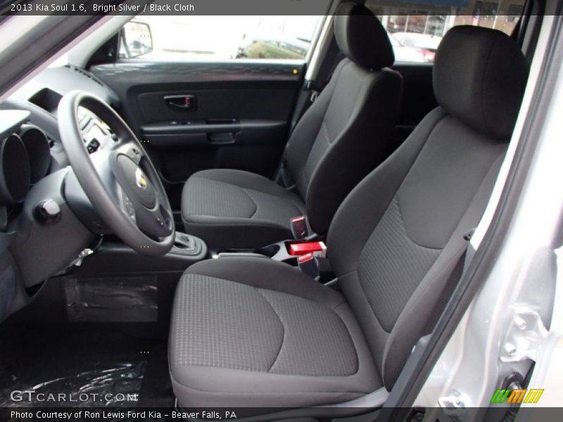 Bright Silver / Black Cloth 2013 Kia Soul 1.6