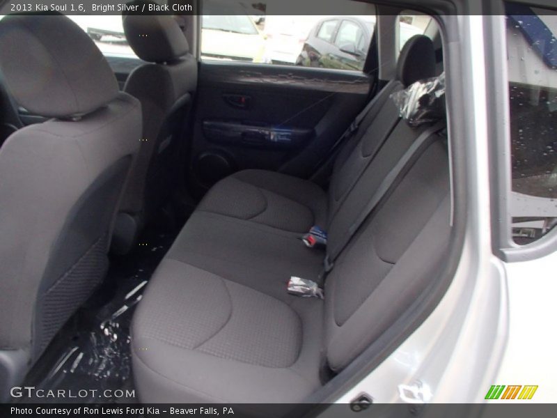 Bright Silver / Black Cloth 2013 Kia Soul 1.6