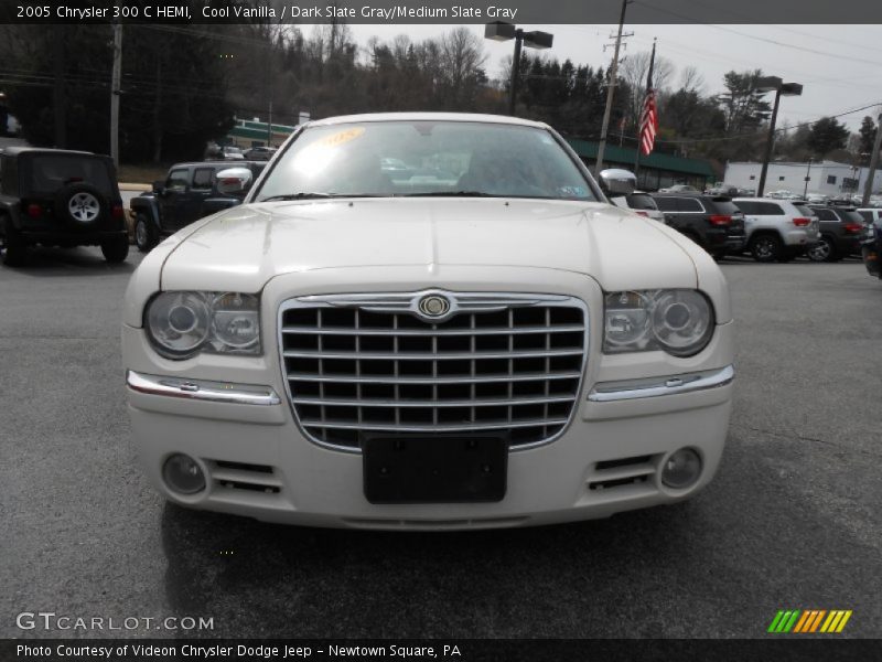 Cool Vanilla / Dark Slate Gray/Medium Slate Gray 2005 Chrysler 300 C HEMI
