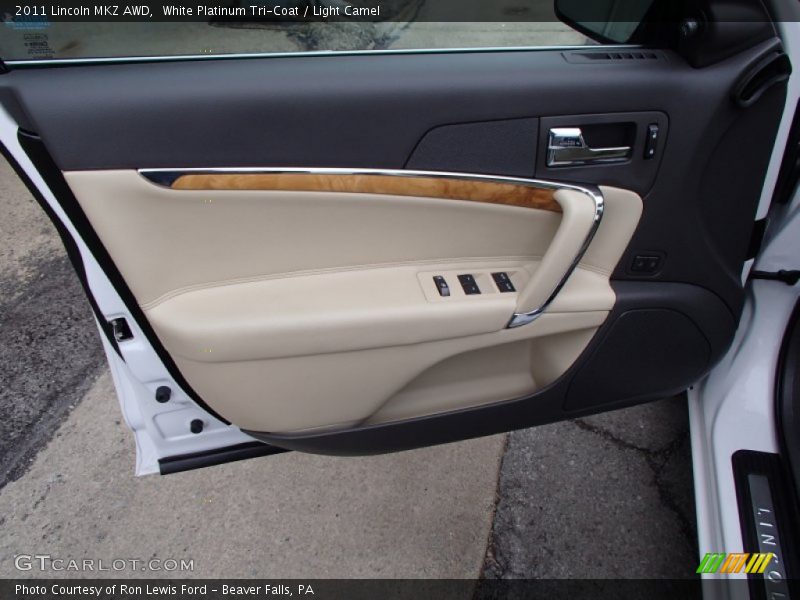 White Platinum Tri-Coat / Light Camel 2011 Lincoln MKZ AWD