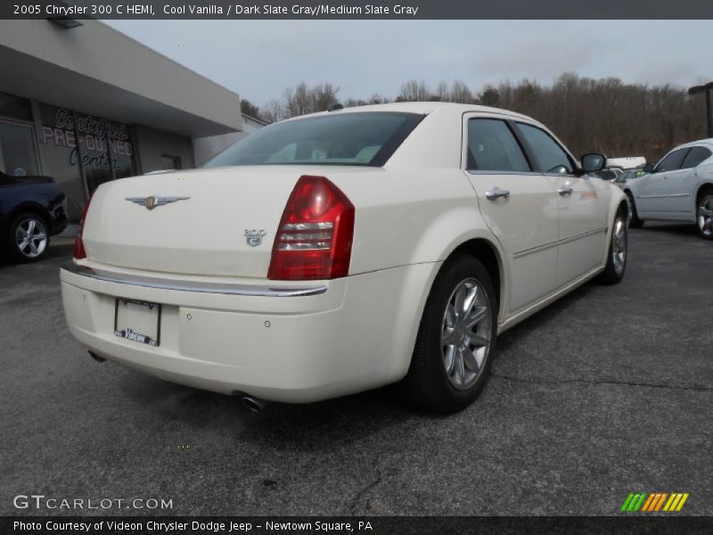 Cool Vanilla / Dark Slate Gray/Medium Slate Gray 2005 Chrysler 300 C HEMI