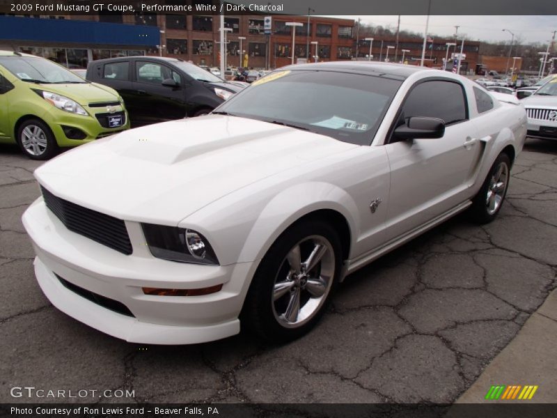 Front 3/4 View of 2009 Mustang GT Coupe