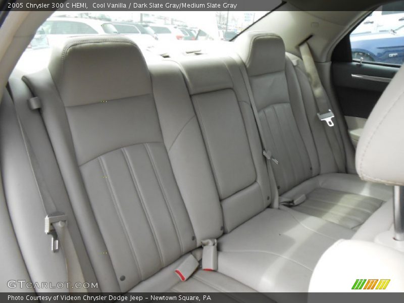 Cool Vanilla / Dark Slate Gray/Medium Slate Gray 2005 Chrysler 300 C HEMI