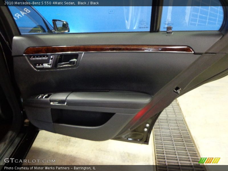 Black / Black 2010 Mercedes-Benz S 550 4Matic Sedan