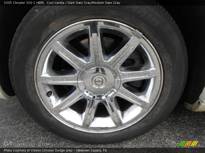 Cool Vanilla / Dark Slate Gray/Medium Slate Gray 2005 Chrysler 300 C HEMI