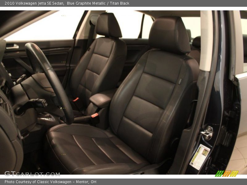 Front Seat of 2010 Jetta SE Sedan