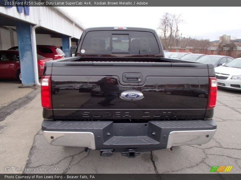 Kodiak Brown Metallic / Adobe 2013 Ford F250 Super Duty Lariat SuperCab 4x4
