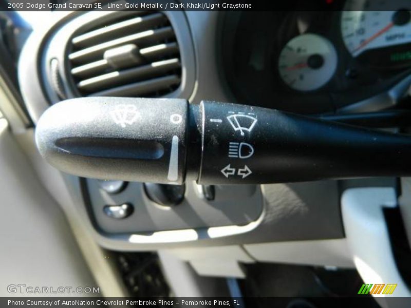 Linen Gold Metallic / Dark Khaki/Light Graystone 2005 Dodge Grand Caravan SE