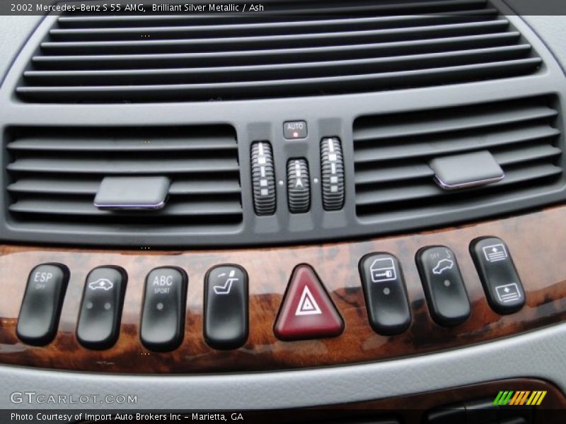 Controls of 2002 S 55 AMG