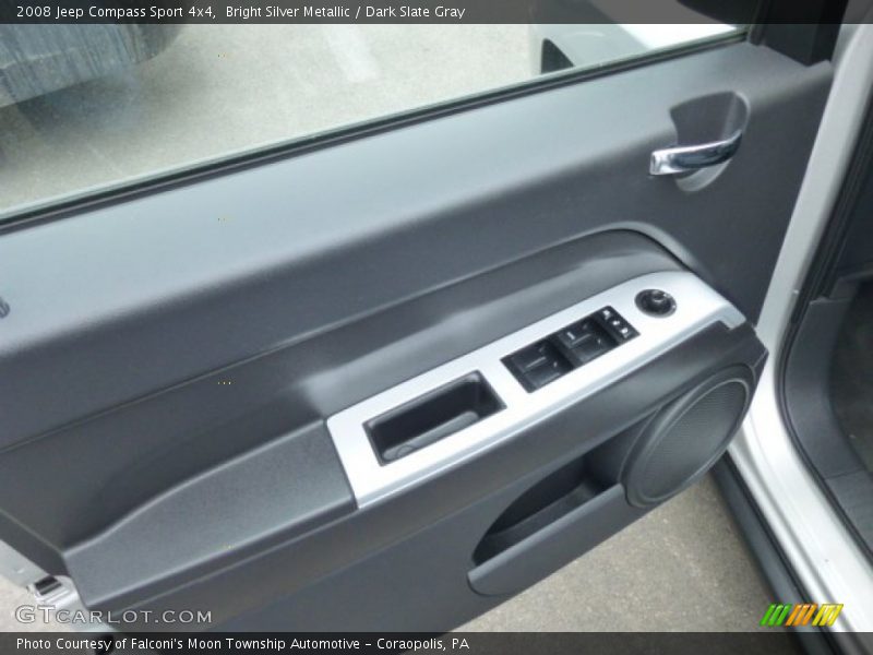 Bright Silver Metallic / Dark Slate Gray 2008 Jeep Compass Sport 4x4