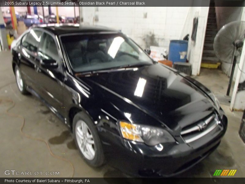 Obsidian Black Pearl / Charcoal Black 2005 Subaru Legacy 2.5i Limited Sedan