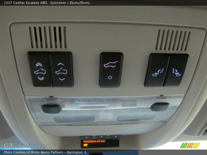Quicksilver / Ebony/Ebony 2007 Cadillac Escalade AWD