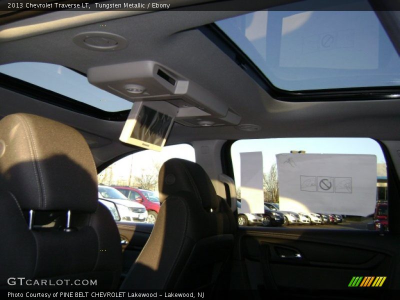 Tungsten Metallic / Ebony 2013 Chevrolet Traverse LT