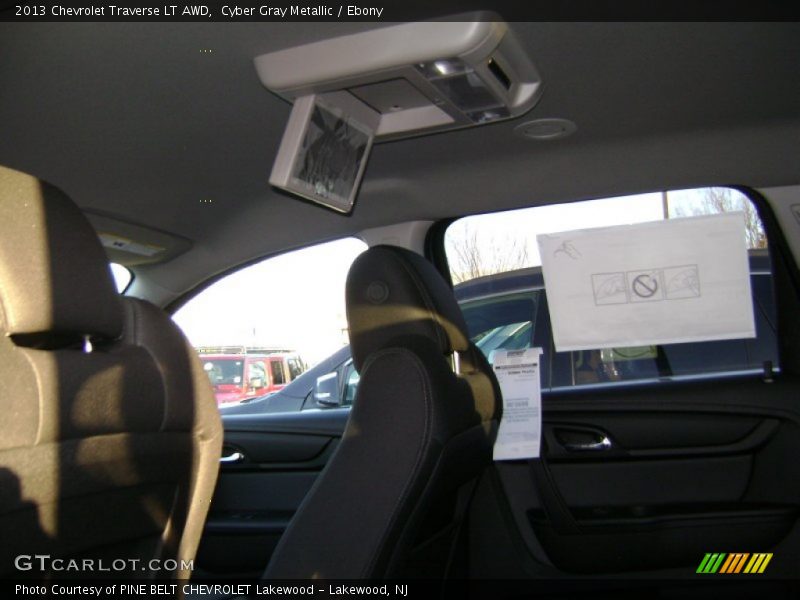 Cyber Gray Metallic / Ebony 2013 Chevrolet Traverse LT AWD