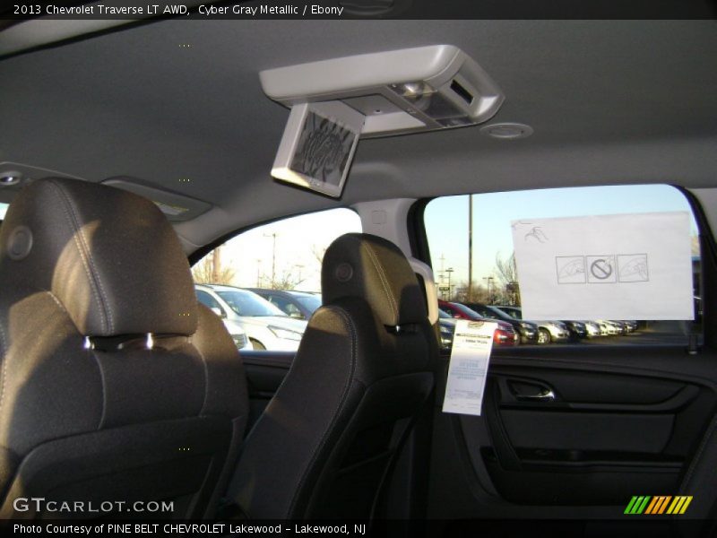 Cyber Gray Metallic / Ebony 2013 Chevrolet Traverse LT AWD