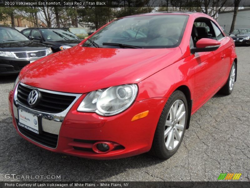 Front 3/4 View of 2010 Eos Komfort