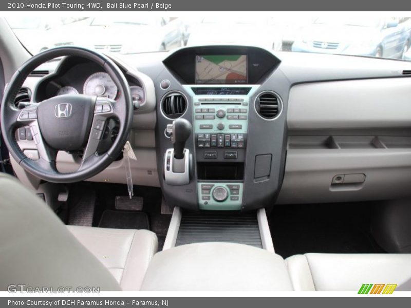 Dashboard of 2010 Pilot Touring 4WD