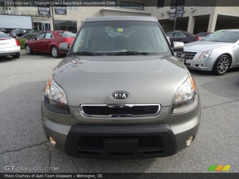 Titanium Gray / Sand/Black Houndstooth Cloth 2010 Kia Soul !