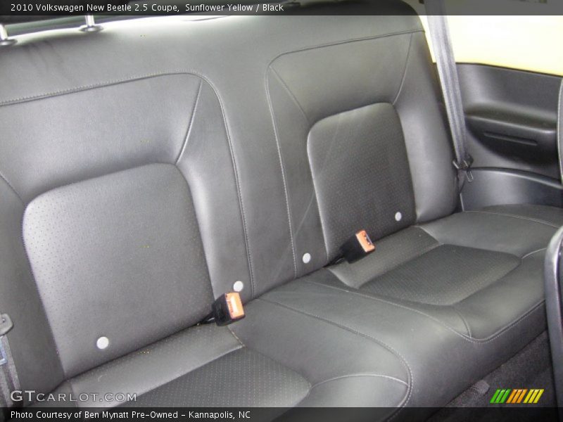Sunflower Yellow / Black 2010 Volkswagen New Beetle 2.5 Coupe