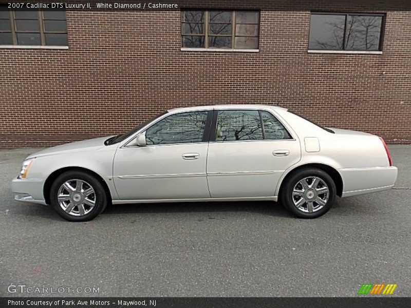 White Diamond / Cashmere 2007 Cadillac DTS Luxury II