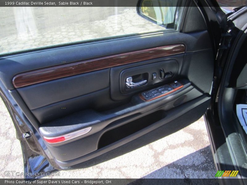 Sable Black / Black 1999 Cadillac DeVille Sedan
