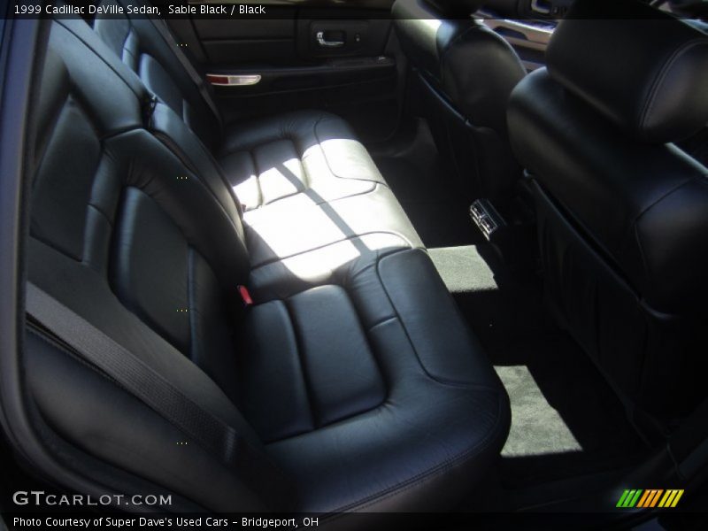 Sable Black / Black 1999 Cadillac DeVille Sedan