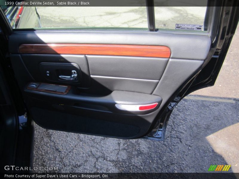 Sable Black / Black 1999 Cadillac DeVille Sedan