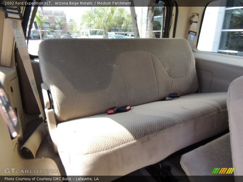 Arizona Beige Metallic / Medium Parchment 2002 Ford Expedition XLT