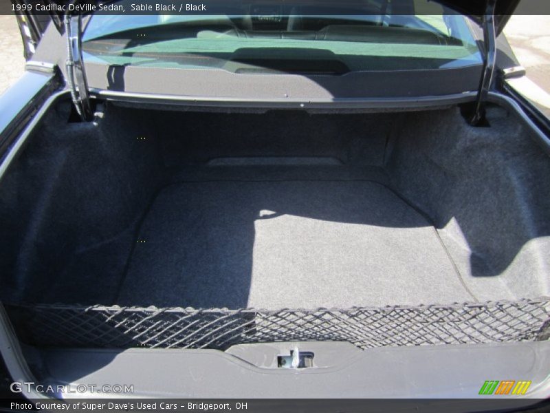  1999 DeVille Sedan Trunk
