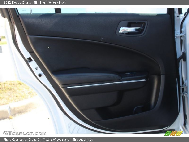 Bright White / Black 2012 Dodge Charger SE