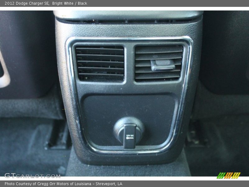 Bright White / Black 2012 Dodge Charger SE