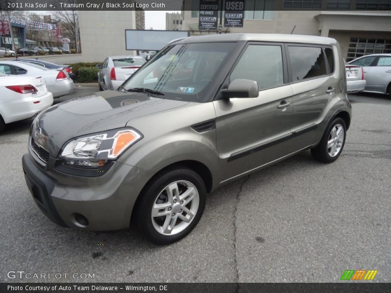 Titanium Gray / Black Soul Logo Cloth 2011 Kia Soul +