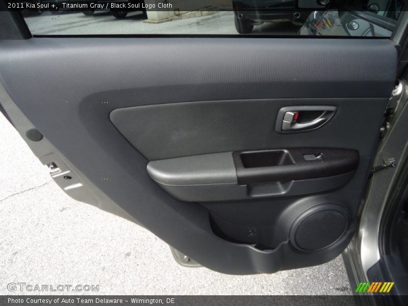 Titanium Gray / Black Soul Logo Cloth 2011 Kia Soul +