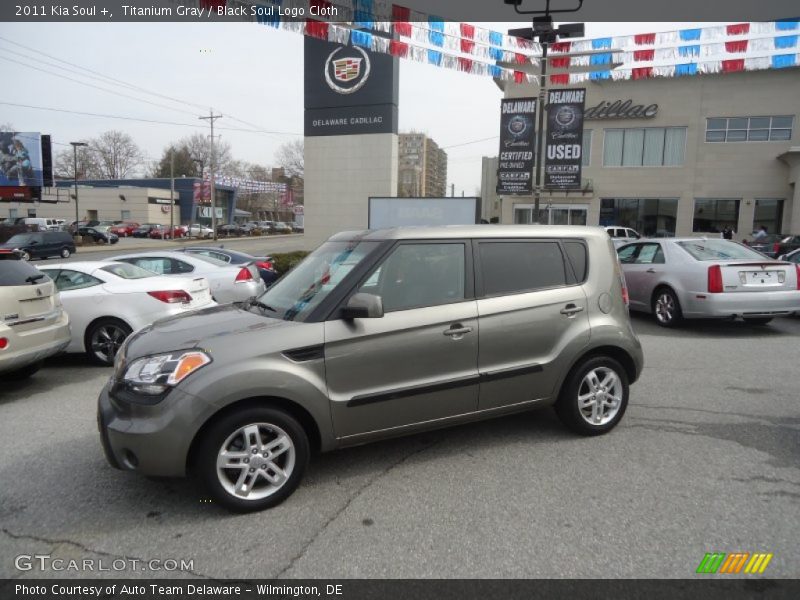Titanium Gray / Black Soul Logo Cloth 2011 Kia Soul +