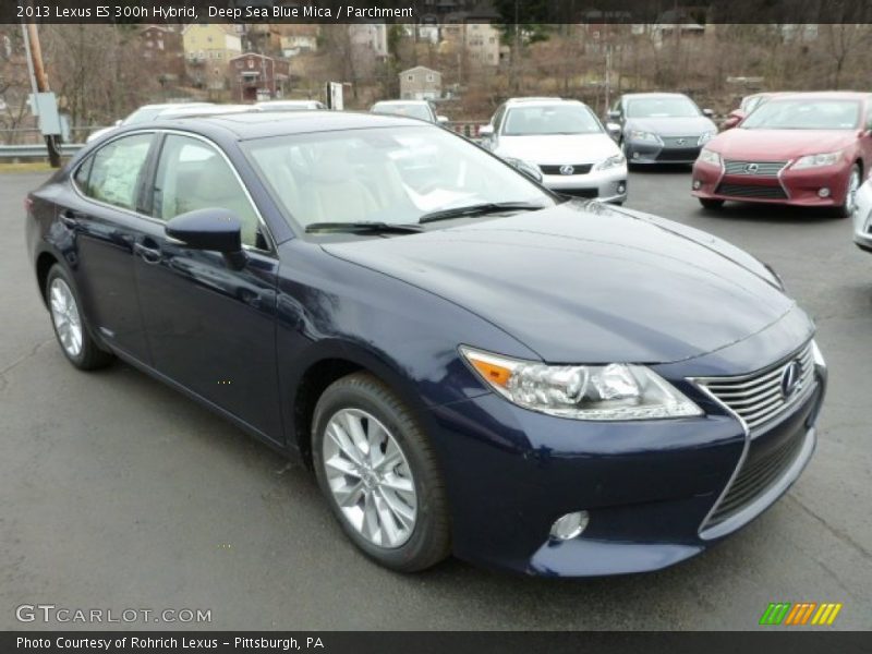 Deep Sea Blue Mica / Parchment 2013 Lexus ES 300h Hybrid
