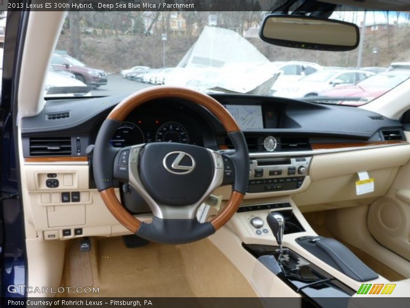 Deep Sea Blue Mica / Parchment 2013 Lexus ES 300h Hybrid
