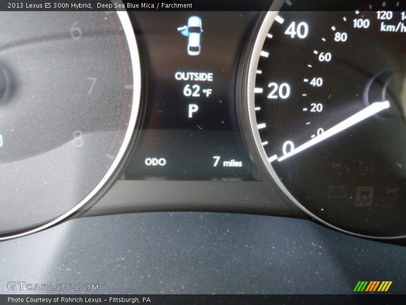 Deep Sea Blue Mica / Parchment 2013 Lexus ES 300h Hybrid