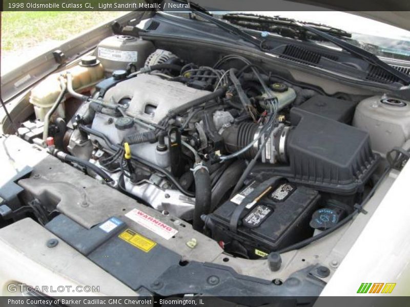 Light Sandrift Metallic / Neutral 1998 Oldsmobile Cutlass GL