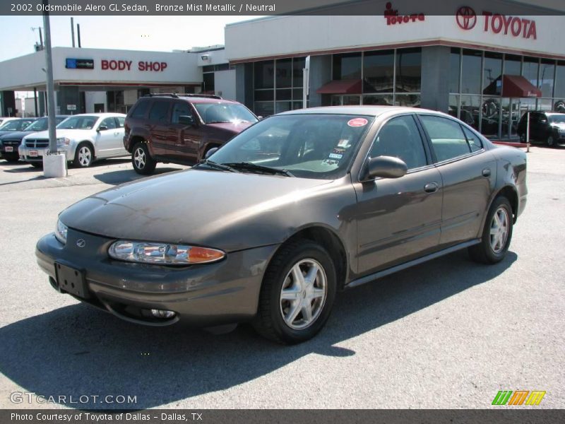 Bronze Mist Metallic / Neutral 2002 Oldsmobile Alero GL Sedan