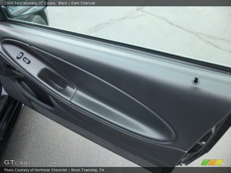 Black / Dark Charcoal 2000 Ford Mustang GT Coupe