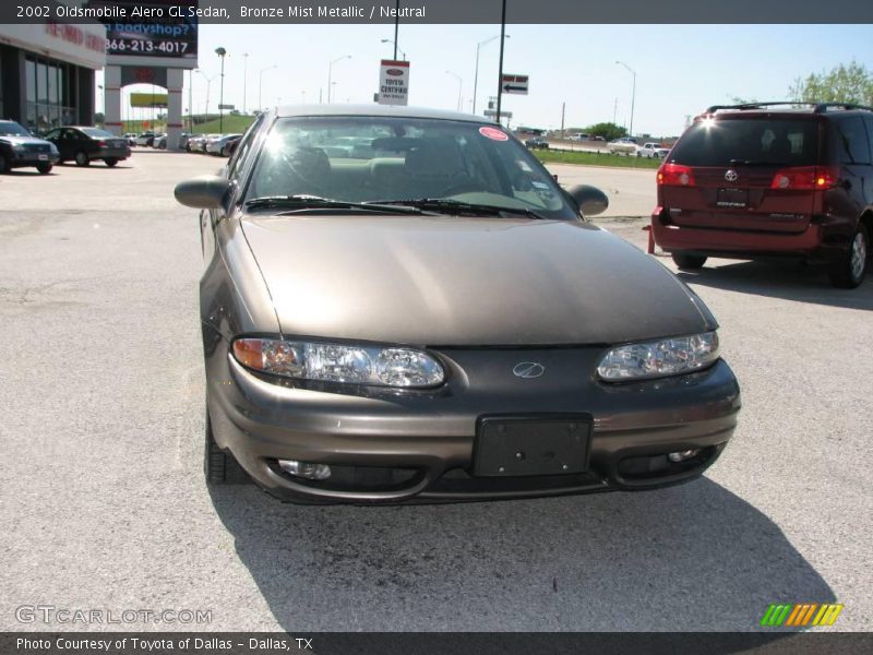 Bronze Mist Metallic / Neutral 2002 Oldsmobile Alero GL Sedan