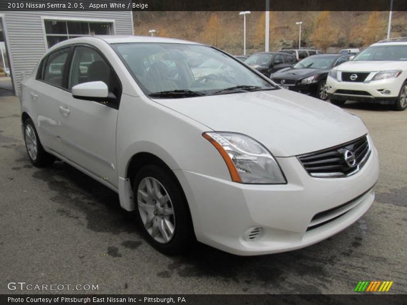 Front 3/4 View of 2010 Sentra 2.0 S