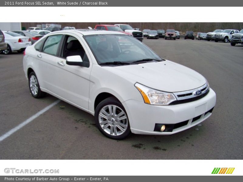 Front 3/4 View of 2011 Focus SEL Sedan