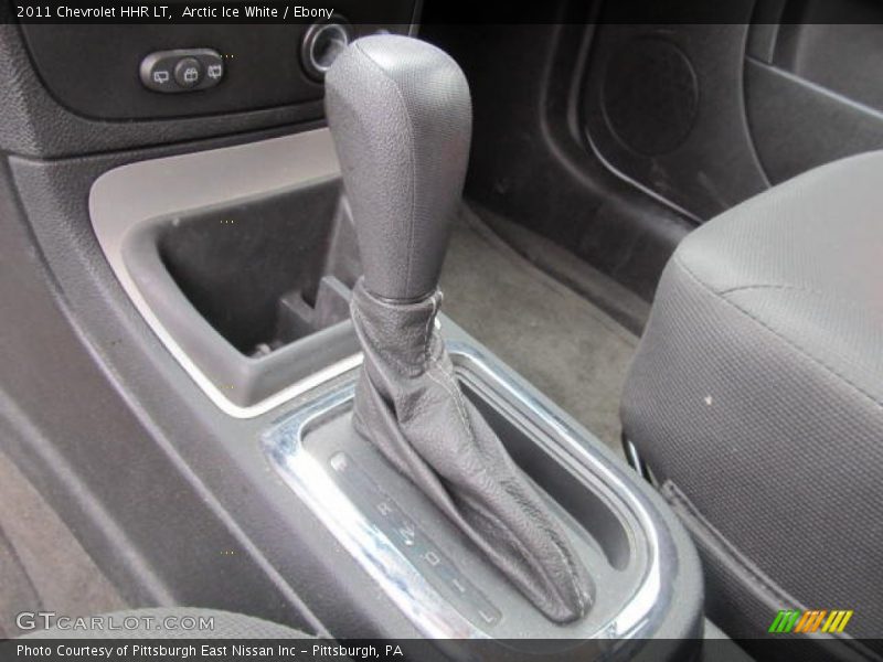 Arctic Ice White / Ebony 2011 Chevrolet HHR LT