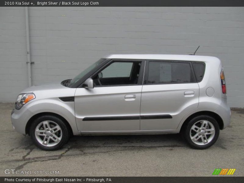Bright Silver / Black Soul Logo Cloth 2010 Kia Soul +