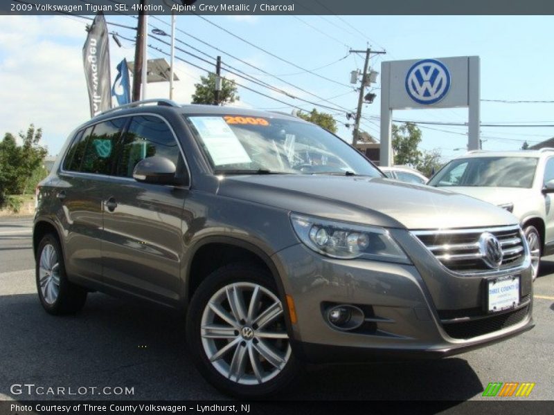 Alpine Grey Metallic / Charcoal 2009 Volkswagen Tiguan SEL 4Motion