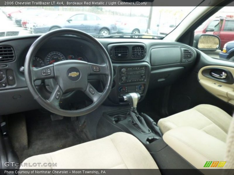 Light Cashmere/Ebony Interior - 2006 TrailBlazer LT 4x4 